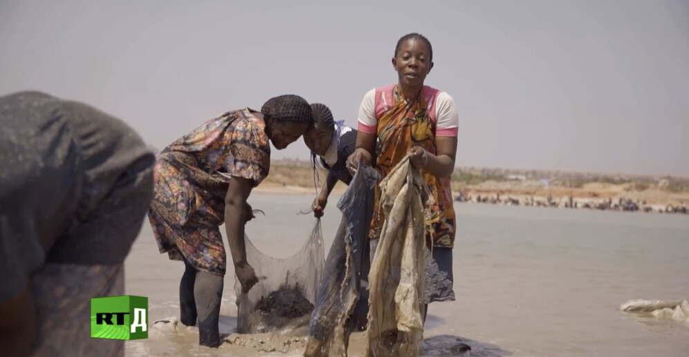 Women working in DRC